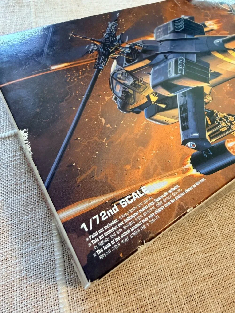 Academy Helicopter Military Plastic Scale Model Kit 1-72 US AH-64A Apache Attack